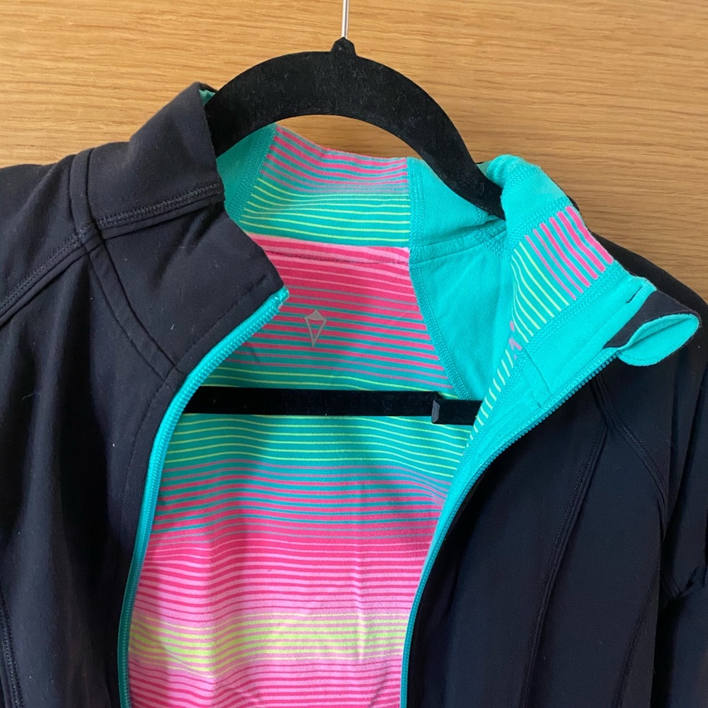 Reversible Ivivva sweater - Picture 2 of 4